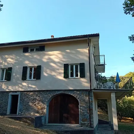 Crocetta Apartment Rio (La Spezia)