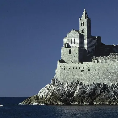 Crocetta Apartment Rio (La Spezia)